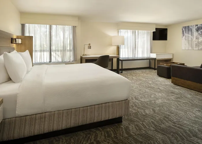 Springhill Worth Hotel 3*