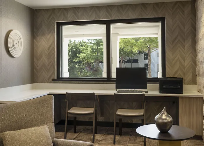 Springhill Worth Hotel 3*